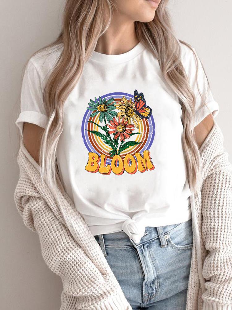 Cute Women's Flower Print Short-sleeved T-shirt