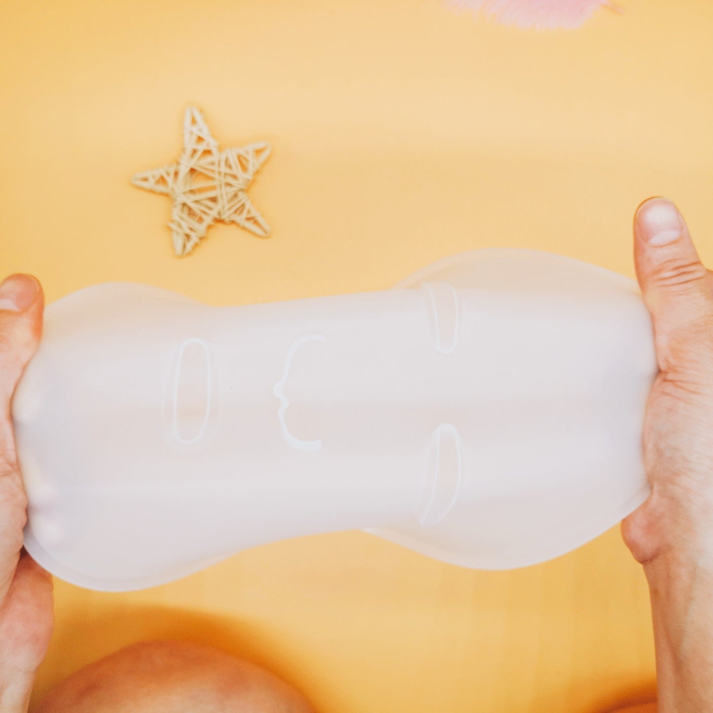 Silicone Mask Tray Is Easy To Clean, Non-toxic And Tasteless