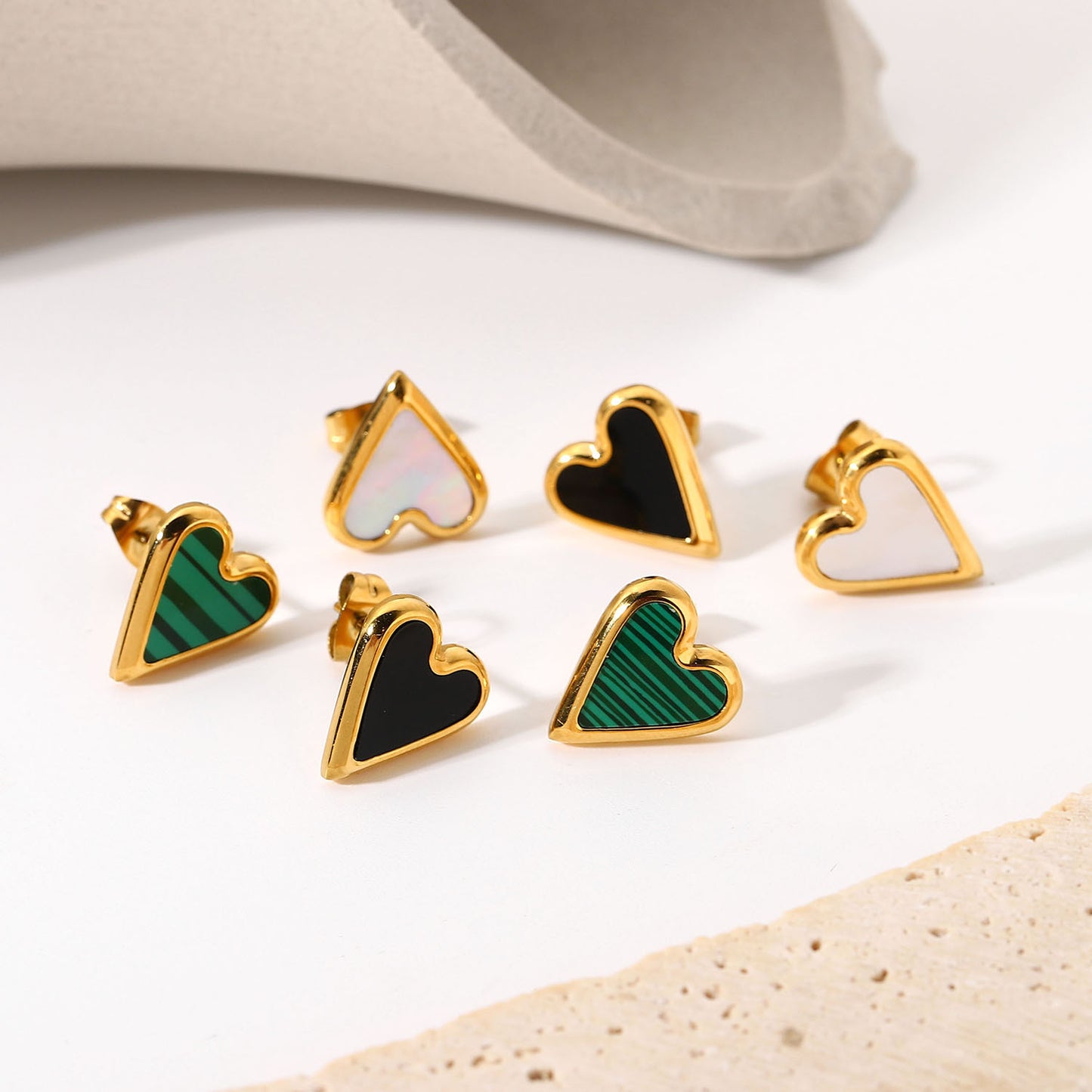 Natural Stone Black Shell Love Stud Earrings