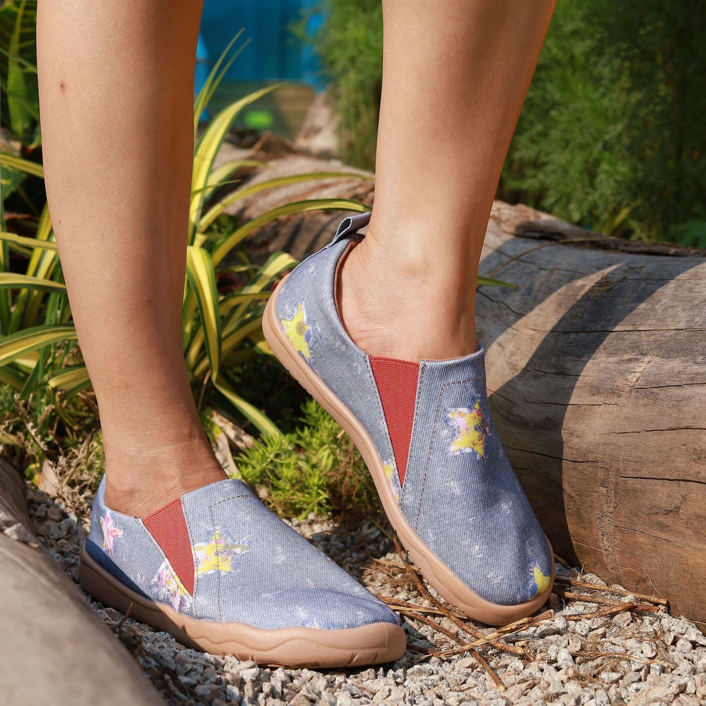 Autumn Holiday Day Travel Slip-on Comfortable Cloth Shoes