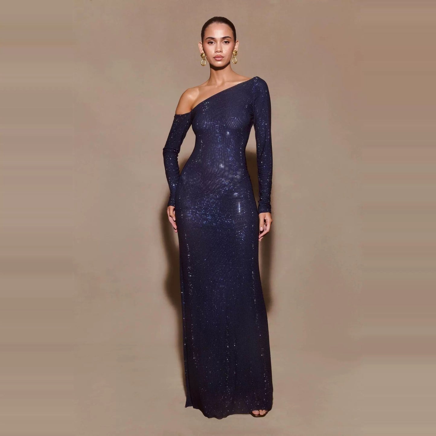 Irregular Off-shoulder Dress With A Romantic French Vibe