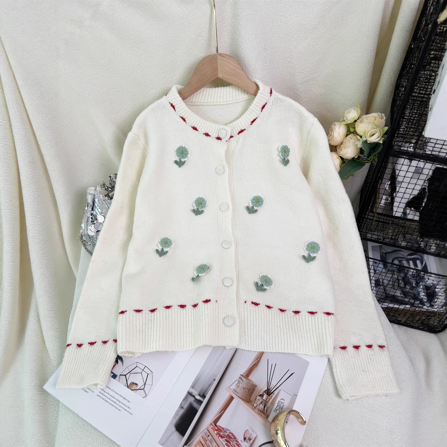 Women's Patchwork Flower Knitted Cardigan Round Neck Casual Sweater