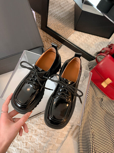 Lace Up Bread Lady's Thick Sole Small Leather Shoes