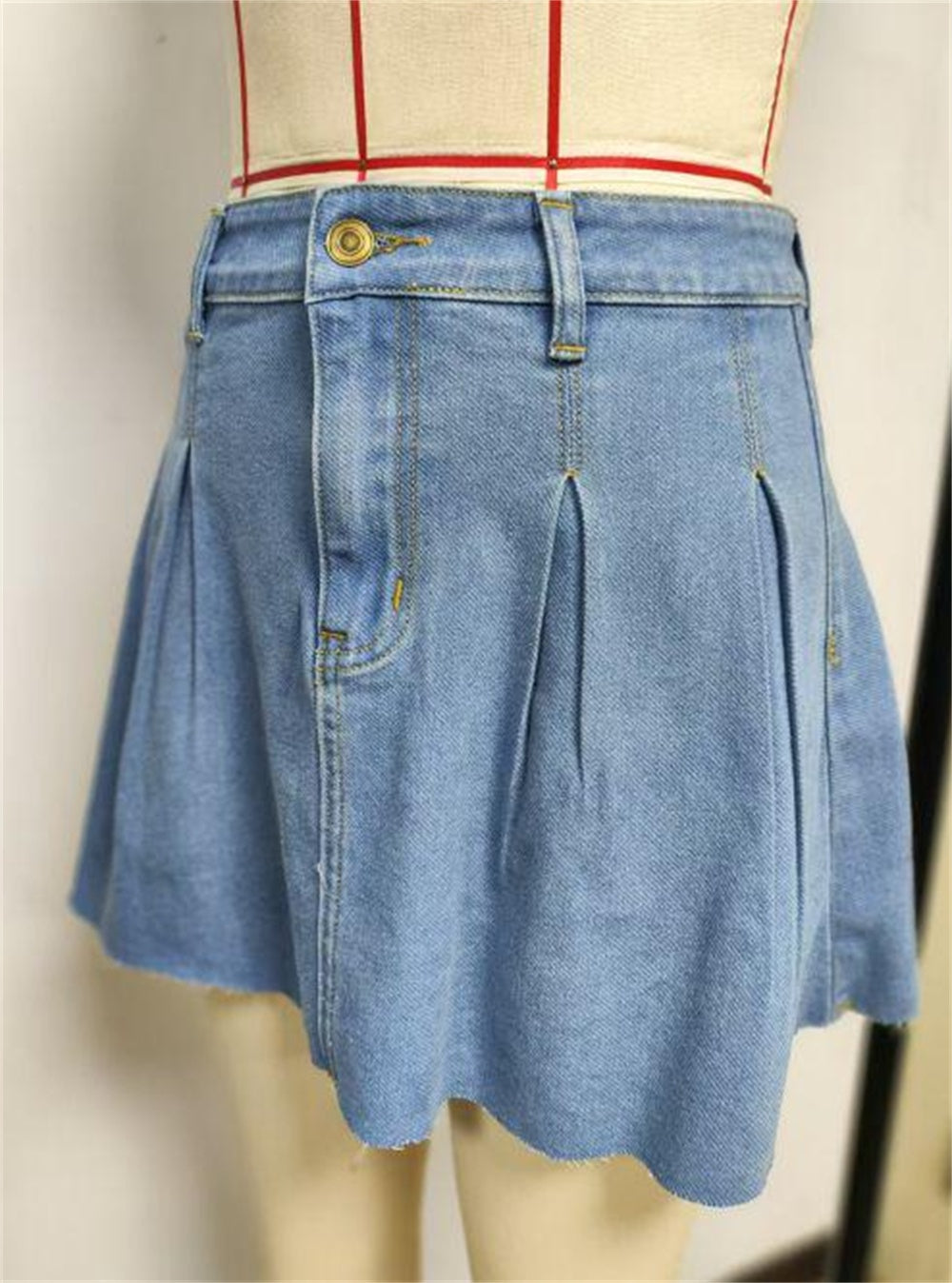 Fashionable Women's Hit Shorts