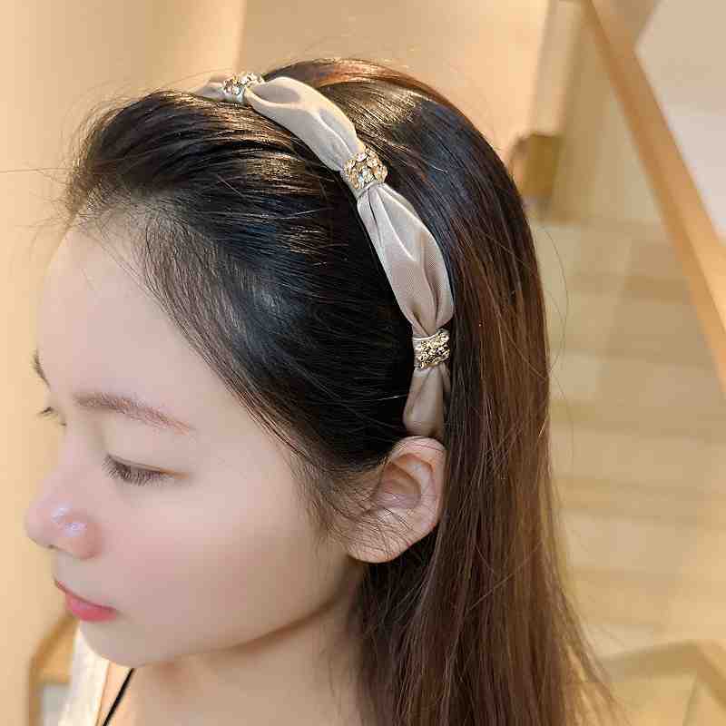 New High-end Silk Fabric Hairband With Rhinestones And A Bow Knot