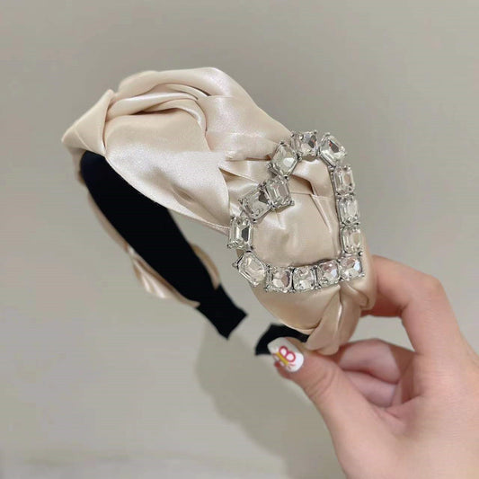 New Retro Temperament Diamond Love Headband Weaving