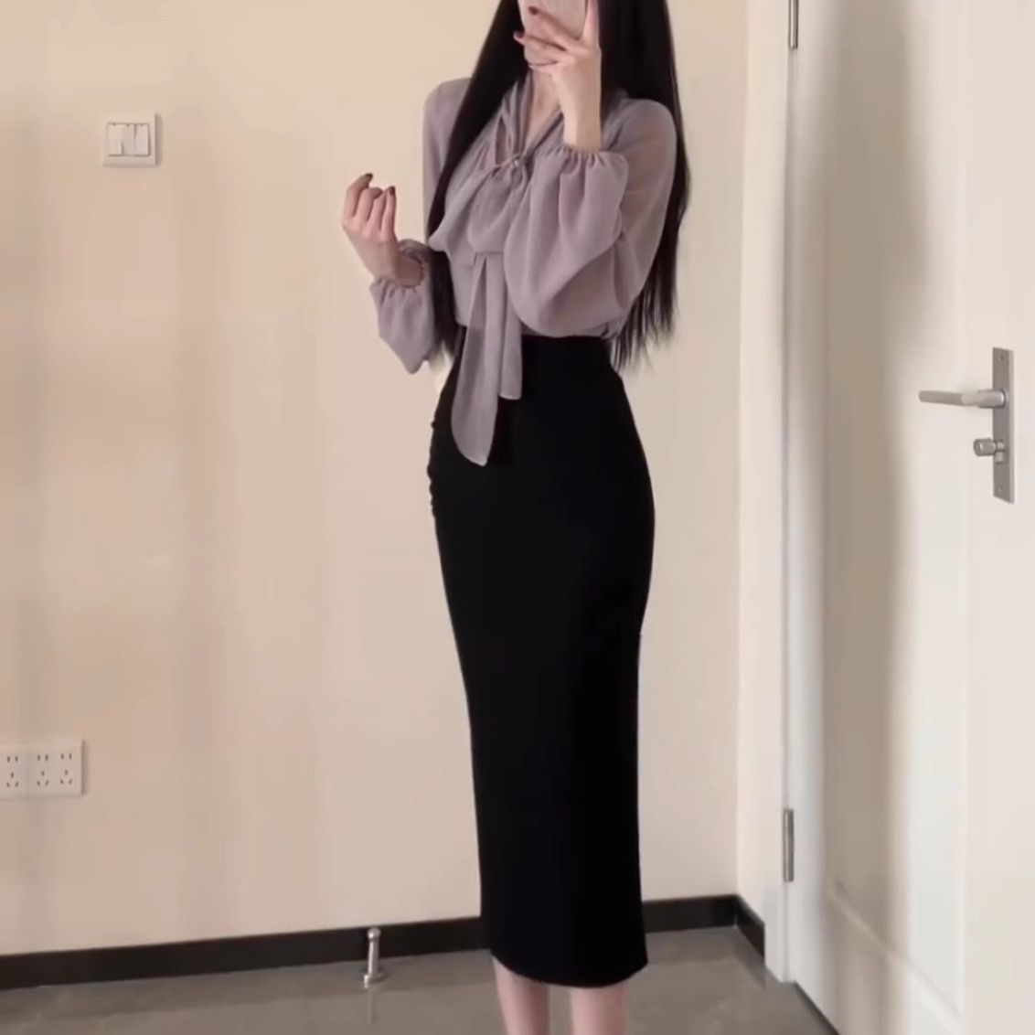 V-neck Lace-up Shirt Paired With A Bodycon Skirt Two-piece Set