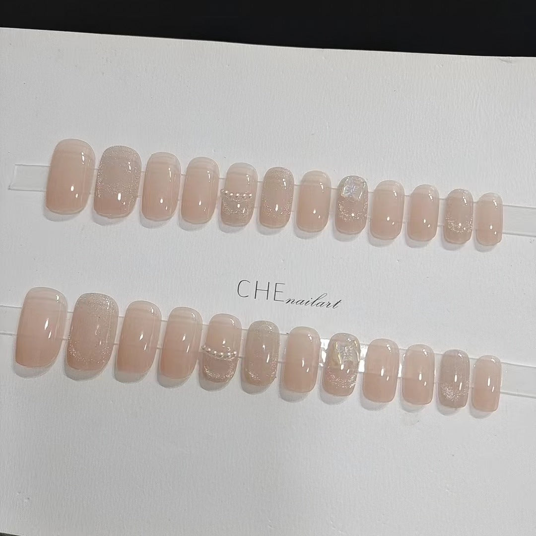High-end Handmade Phototherapy Temperament Mid-length Wear Armor Crystal Cat's Eye Pearl Butterfly Decoration