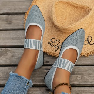 Nye vævede loafers med spids tå og lav udskæring der matcher alt