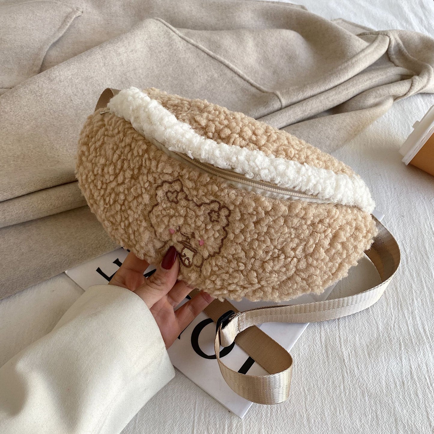 One Shoulder Crossbody Cute Cartoon Embroidery Bear Lamb Wool