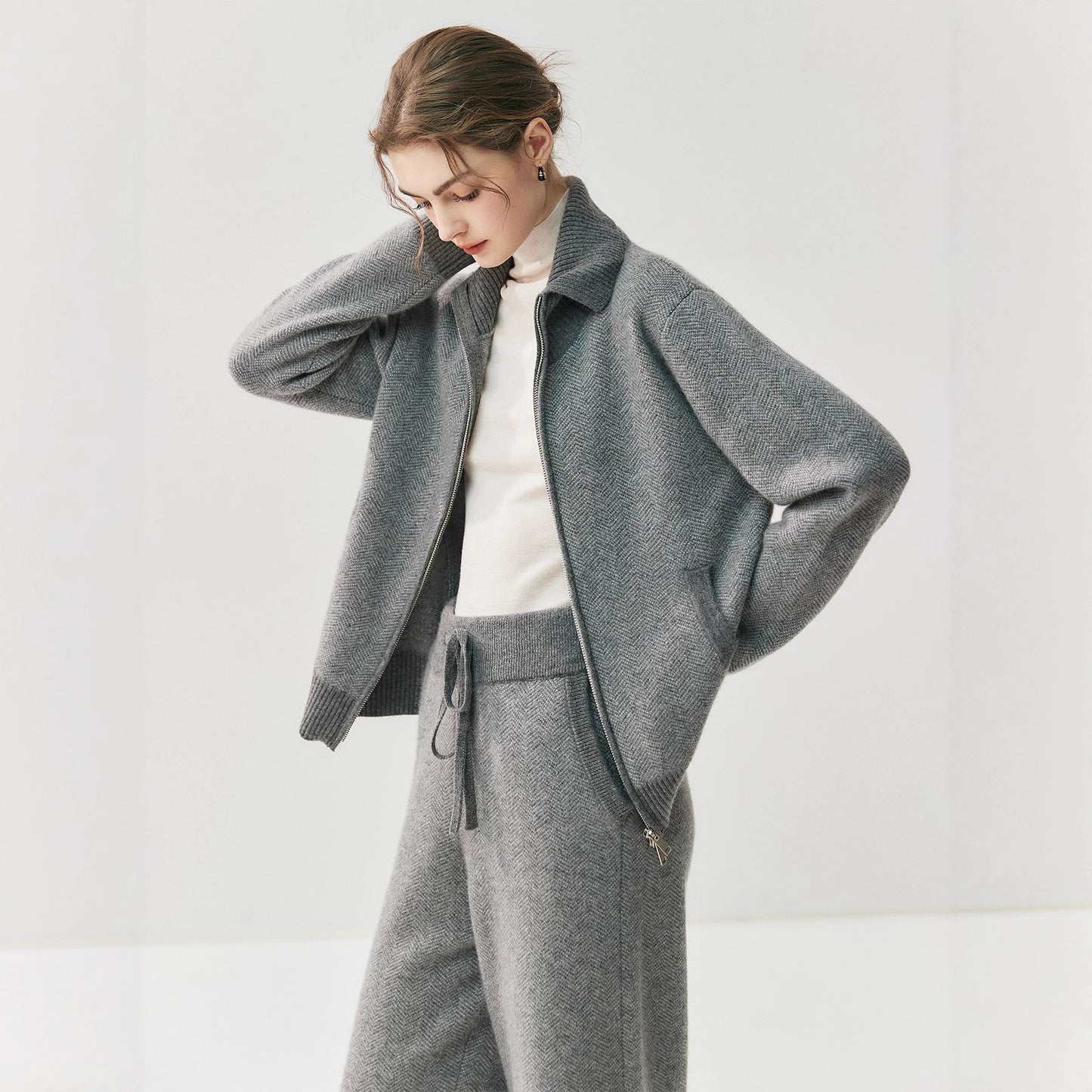 Elegant Zippered Cashmere Cardigan Knit Set