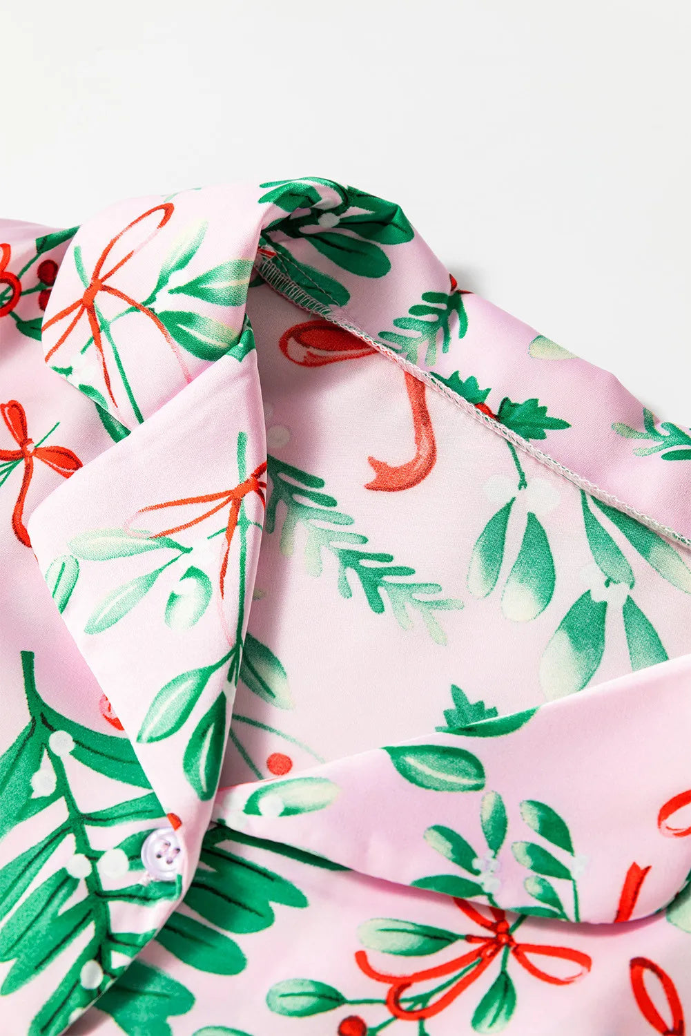 Julebær-planteprint pyjamas-sæt i satin med lange ærmer