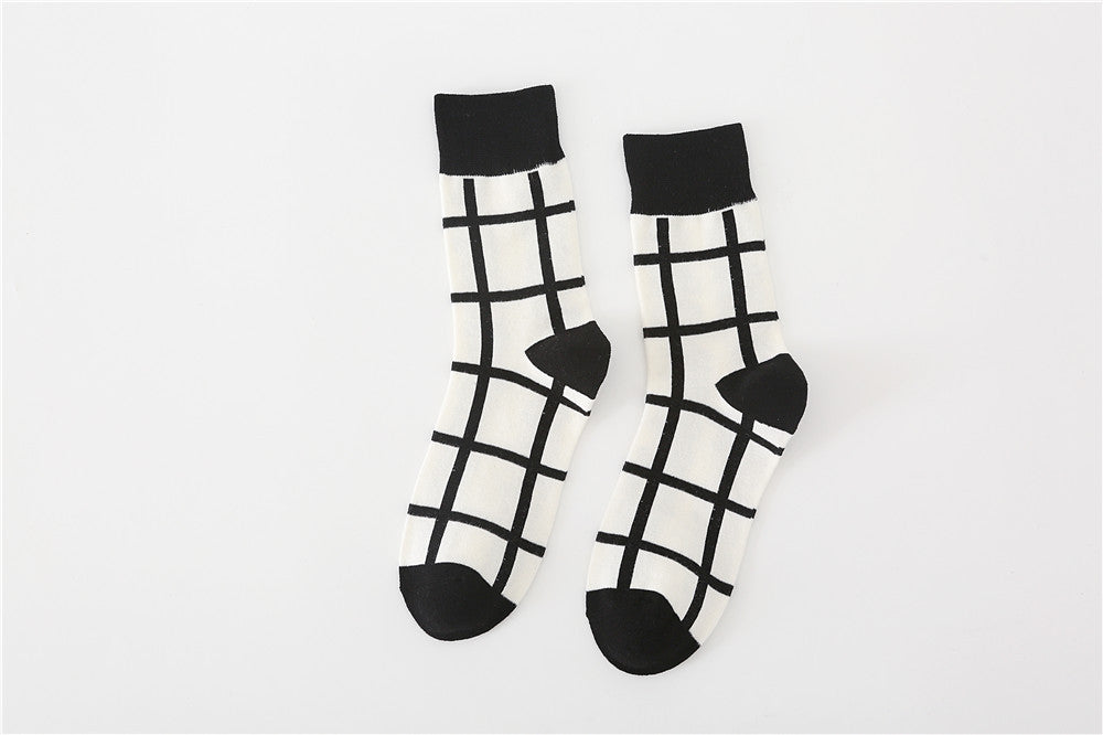 Chessboard Plaid Pattern Middle Tube Cotton Socks
