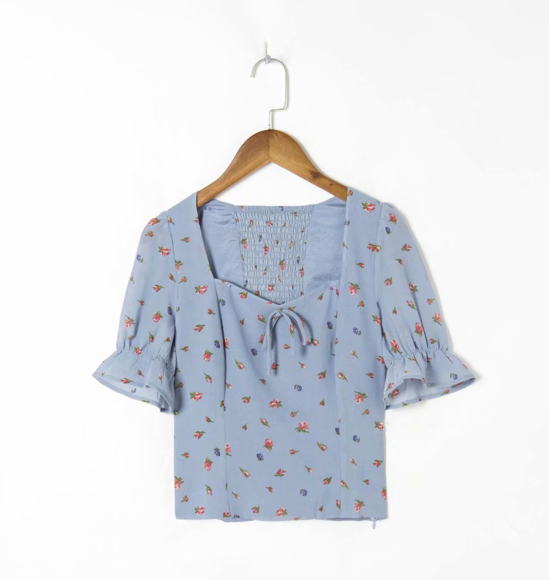 Printed Regal-style Square-neck Tie-front Slim-fit Short-sleeve Shirt