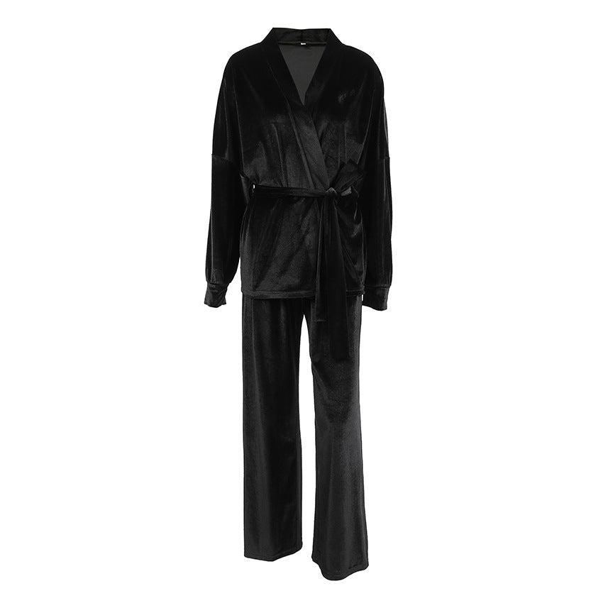 Loose And Cozy Velvet Long-Sleeve Pajama Set For Women Top And Pants