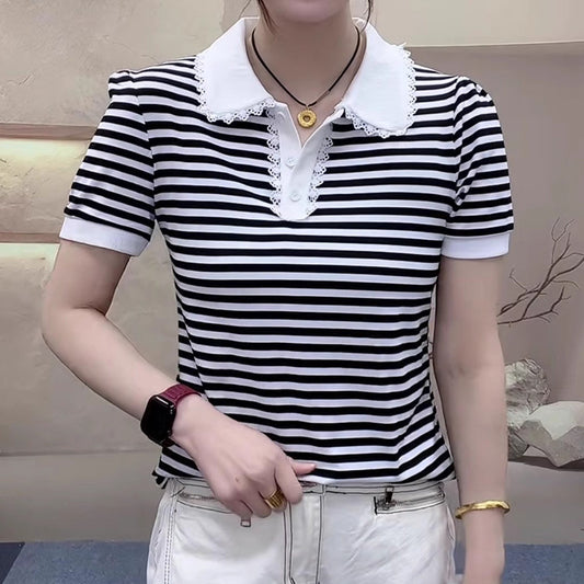 Lace-trimmed Turn-down Collar Slimming Short-sleeve Top