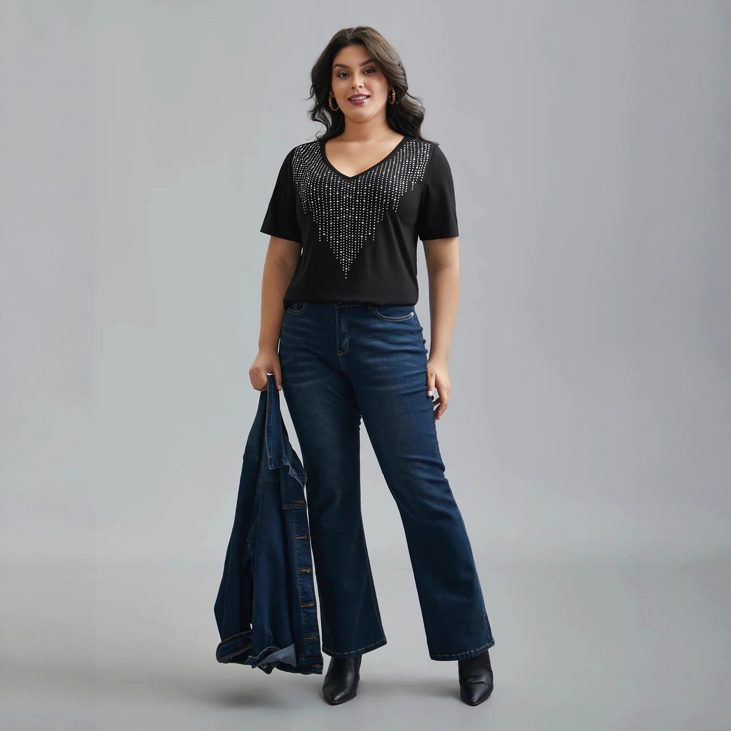 Fashion Slim-fit Casual Comfortable Versatile Black V-neck Diamond-encrusted T-shirt