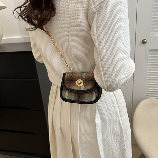 Plaid Retro Contrast Color Woolen Women's Shoulder Bag