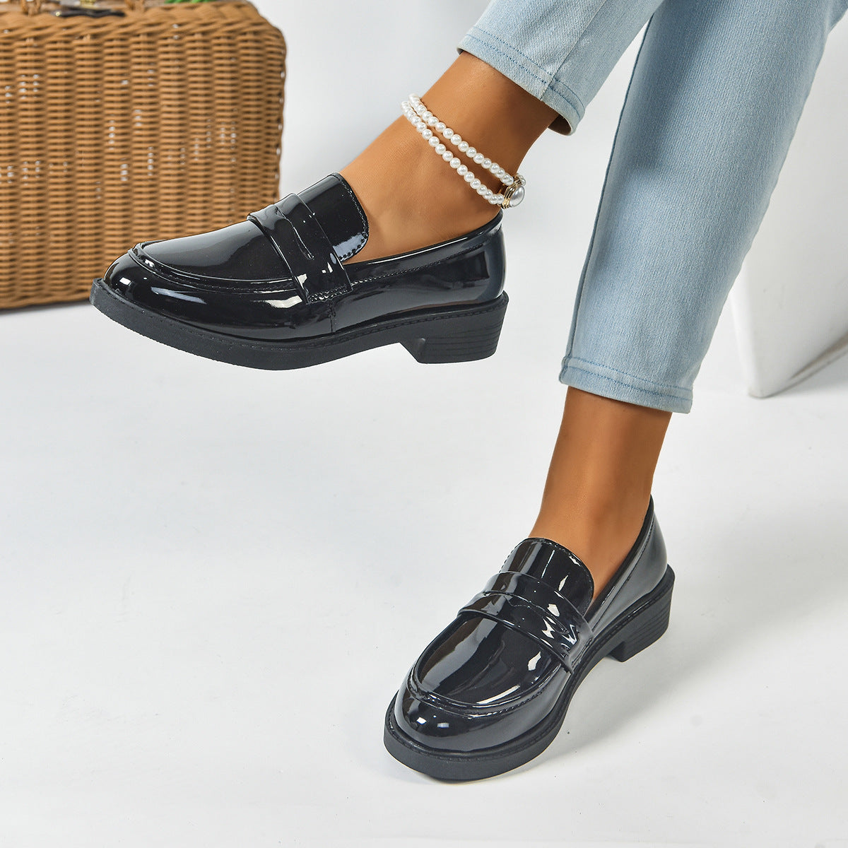 Retro Square Toe Platform Height-increasing Leather Shoes Women's Uniform Shoes