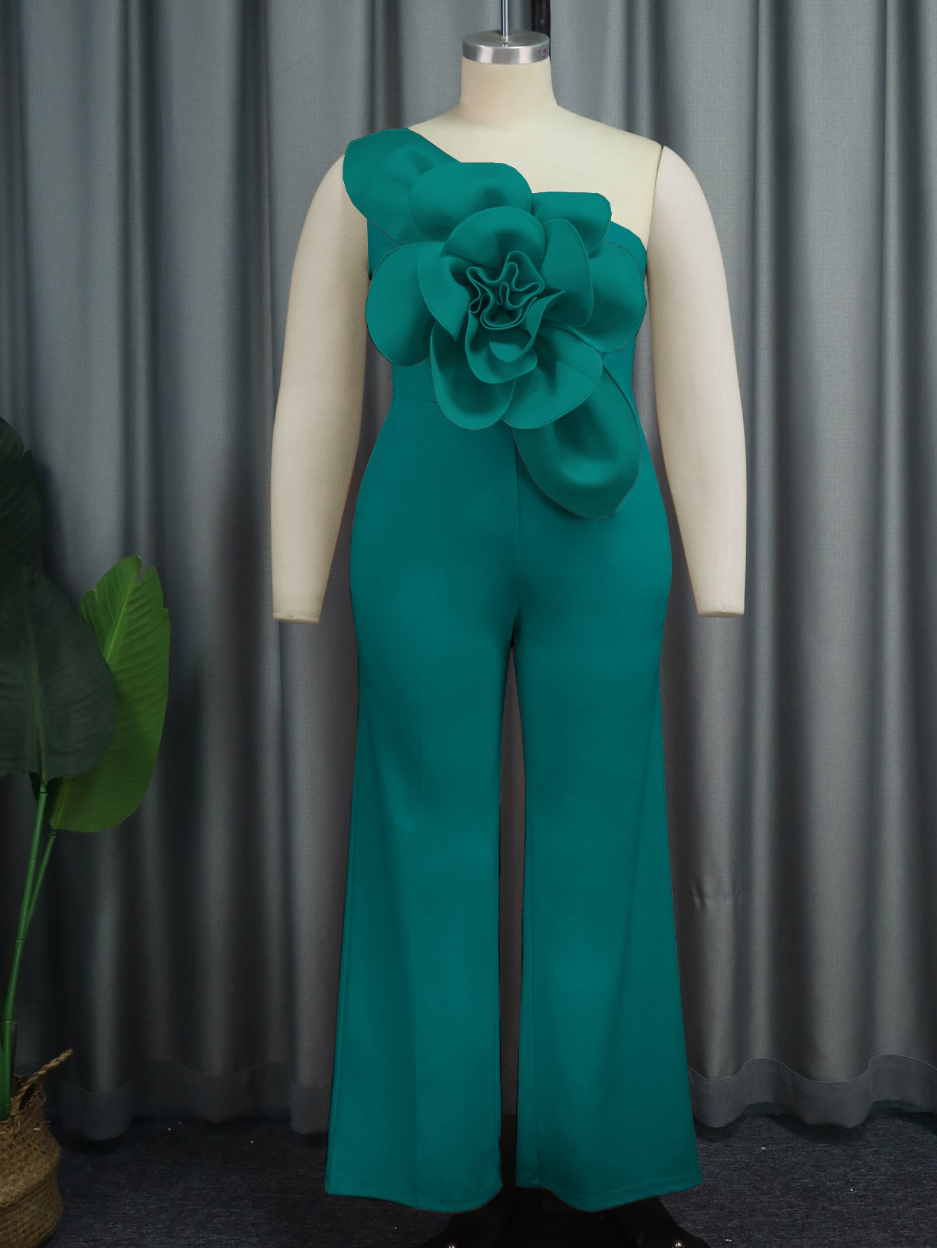 Fashion Three-dimensional Flower Jumpsuit