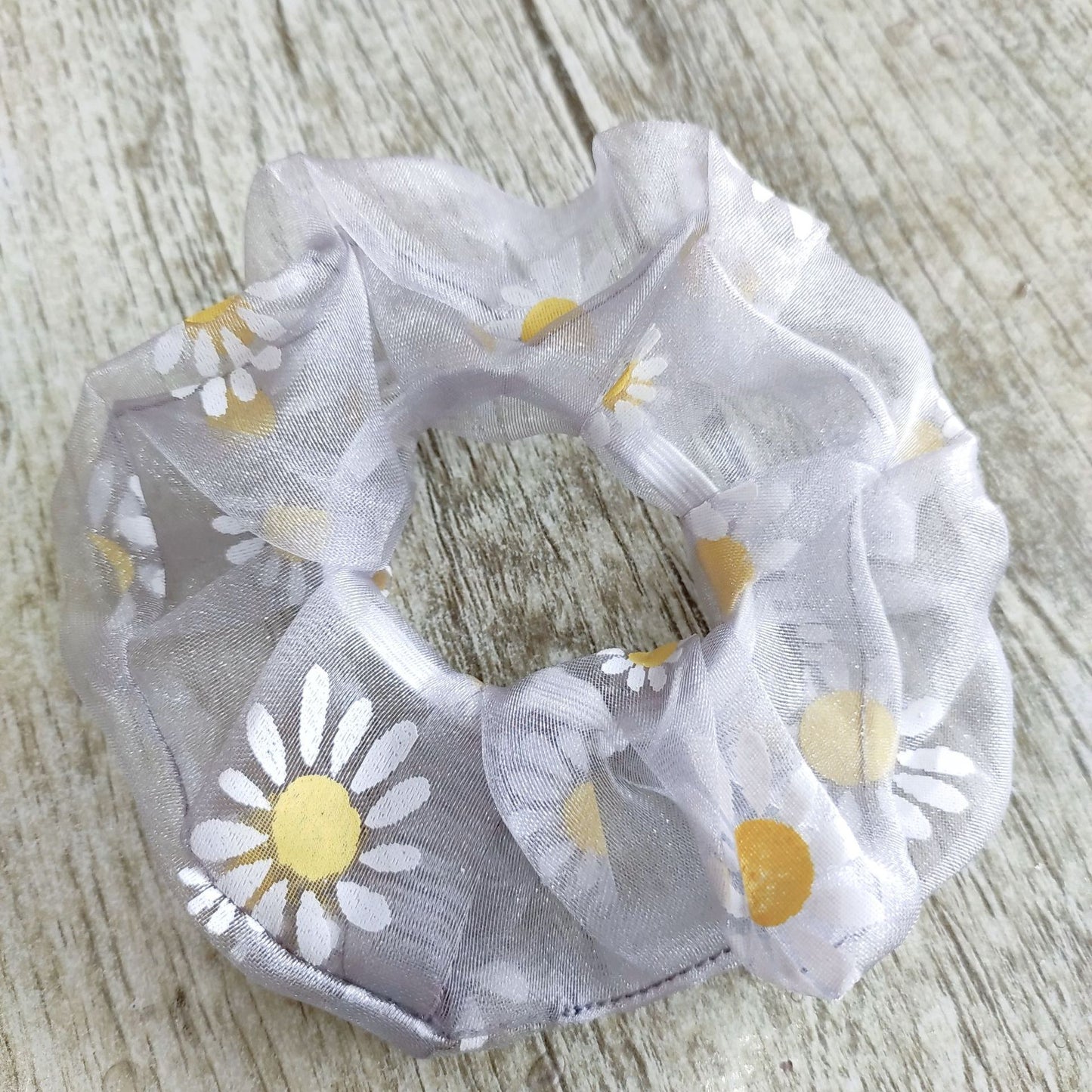 Small Daisy Large Intestine Ring Net Yarn Forest System