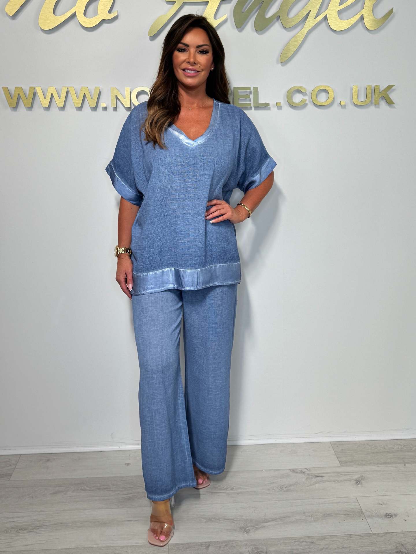 Womens Fashionable Casual Plus-Size Set With Trimmed V-Neck Top And Pants