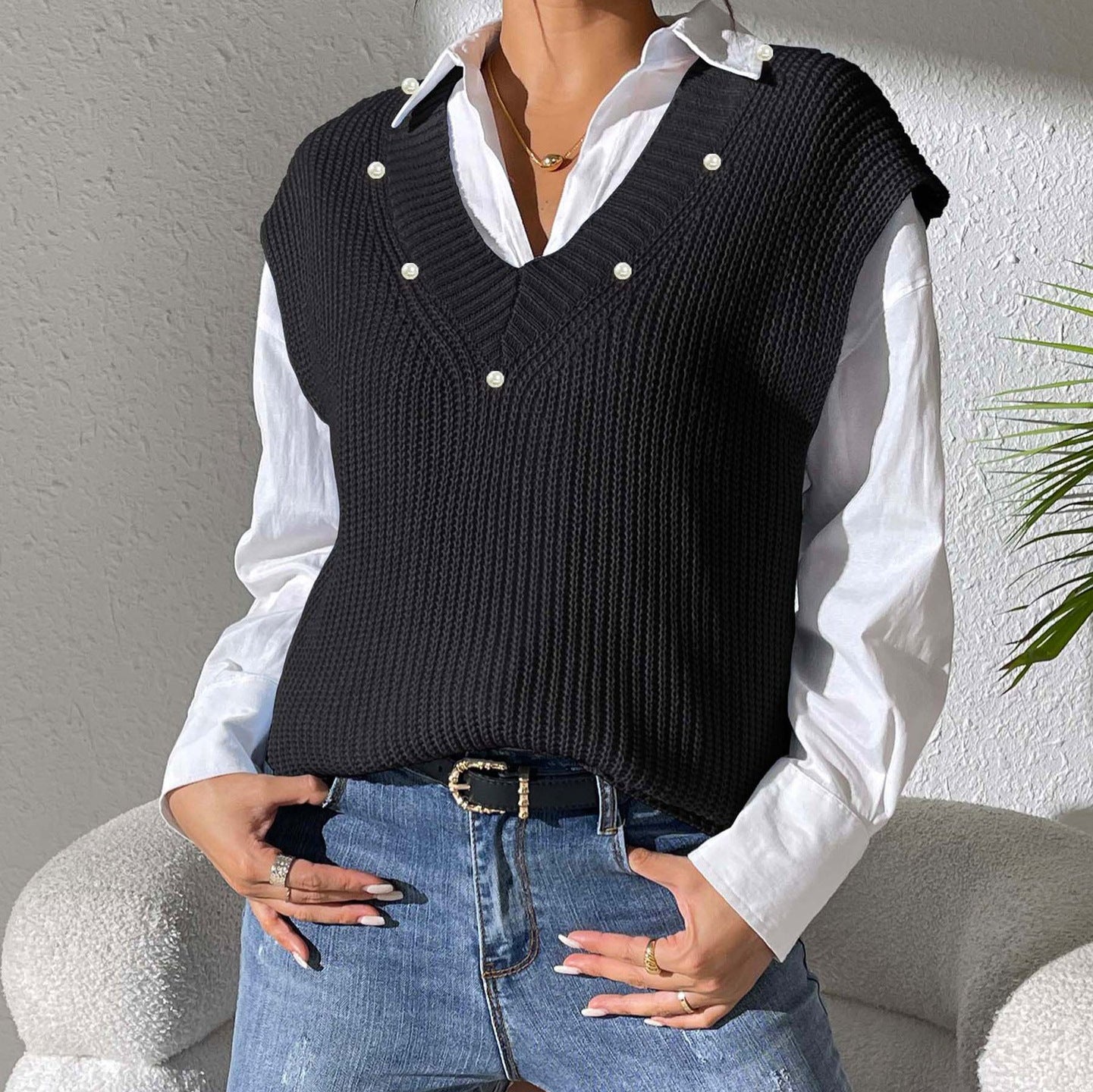 New V-neck Simple Pearl Beaded Woven Sweater Vest