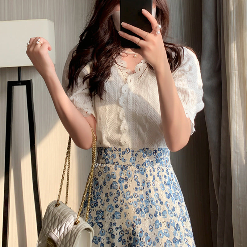 Women's Loose And Slim White Lace V-neck Shirt