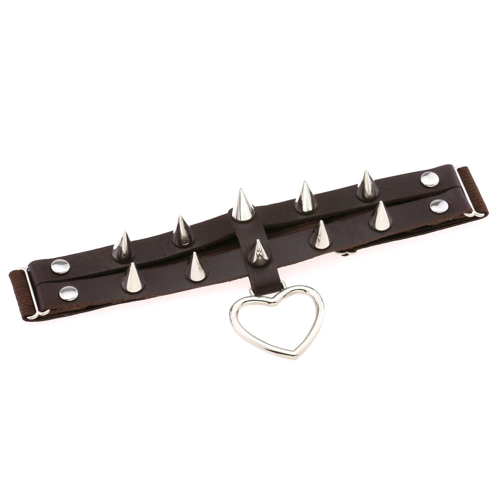 Double Row Spike Rivet Peach Heart Pendant Leg Ring