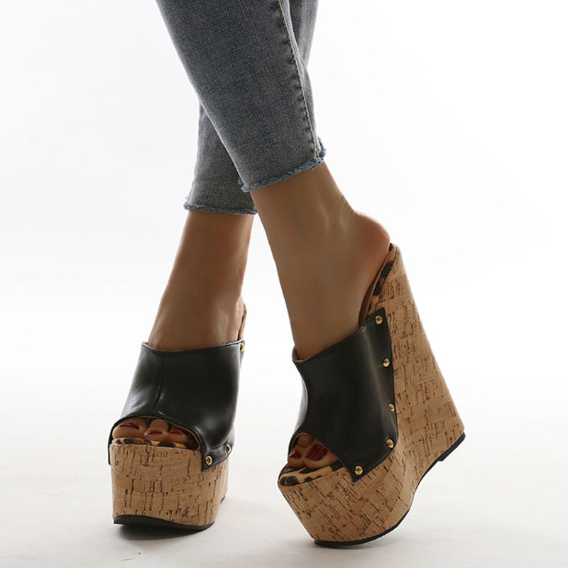 New Women's Transparent Rivet High-heeled Sandals