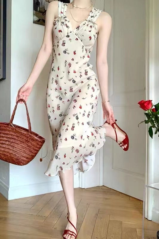 Super Xiangang Style Pure Desire Fragmented Flower Strap Dress