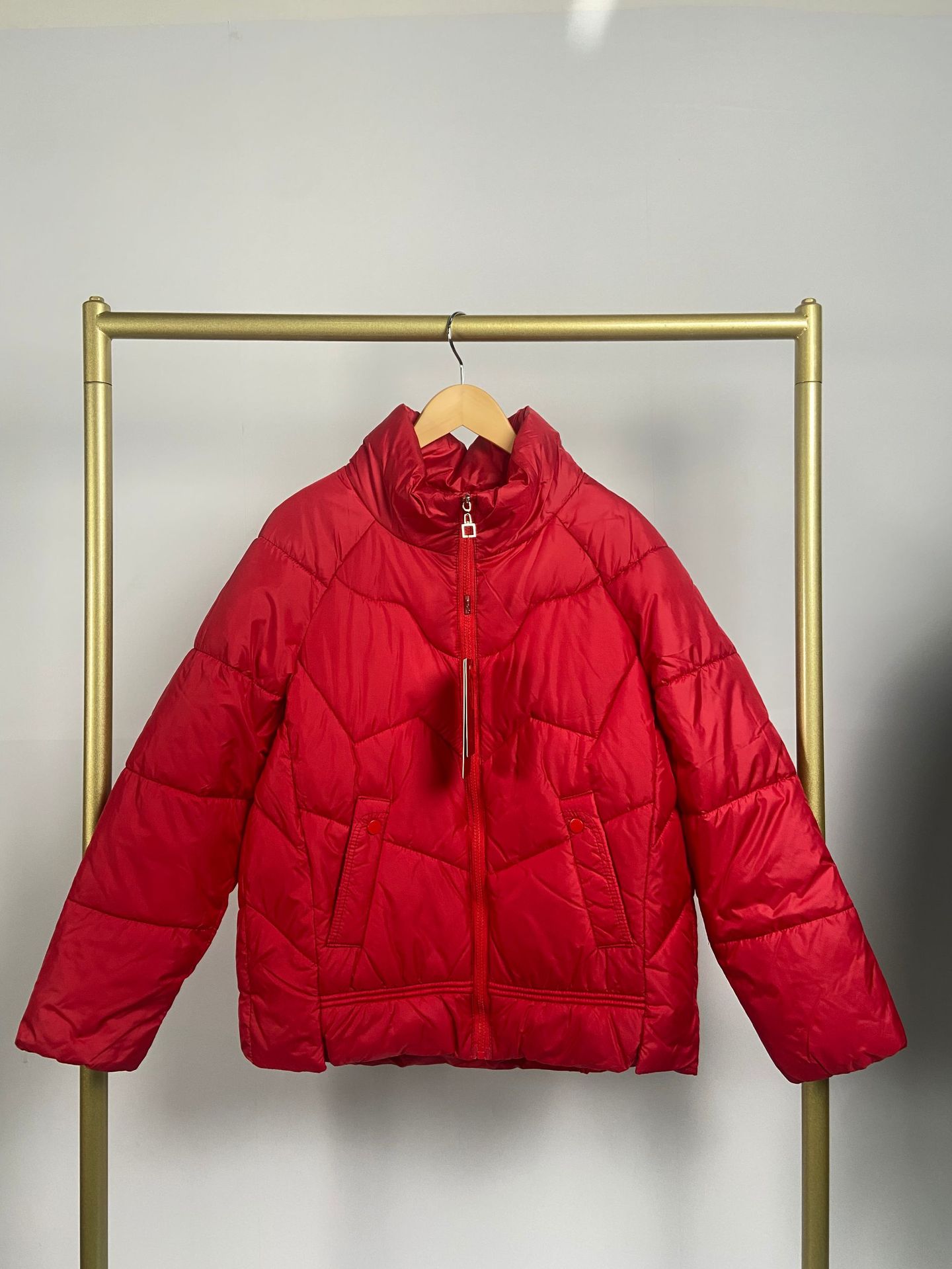 Lightweight Women's Stand Collar Raglan Down Jacket