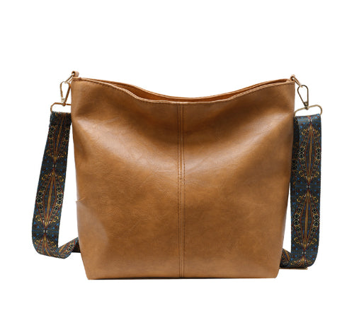 Retro Shoulder Messenger Bag Large Capacity Commuter Women's Bucket Bag