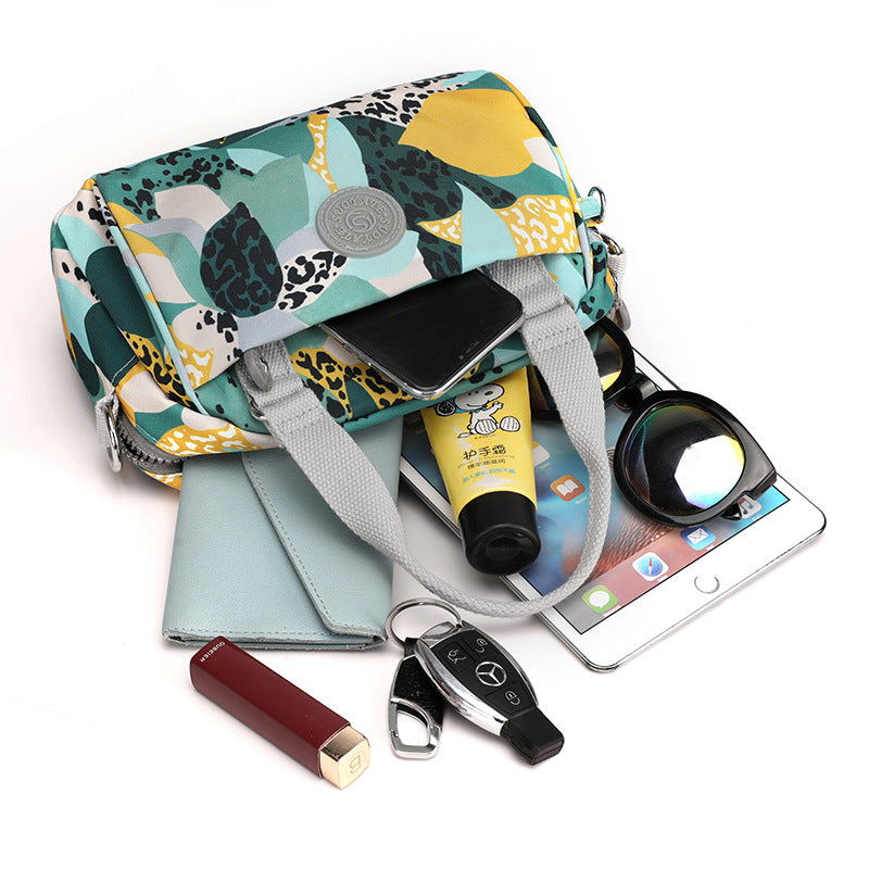 Multi-layeredCompact And Portable Shoulder Bag