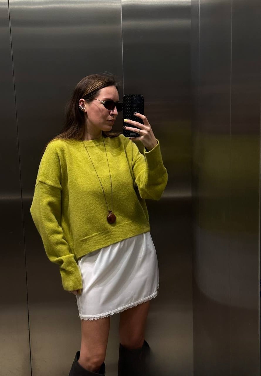Relaxed Laid-back Short Knit Long-sleeve Crewneck Pullover