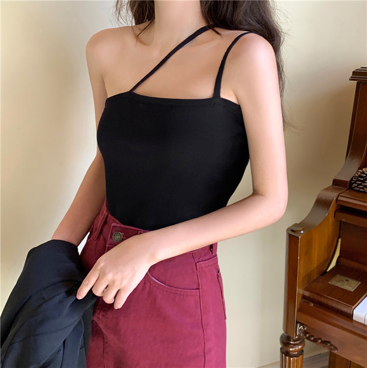 French Women's Short Top With Diagonal Shoulder Suspenders