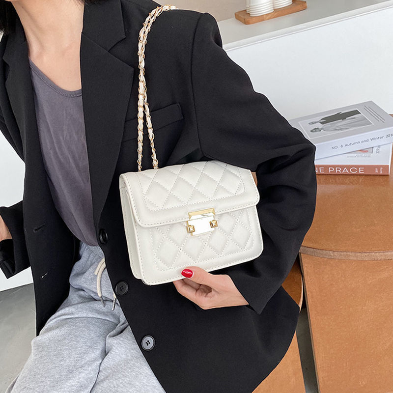Fashion rhombic chain bag shoulder slung