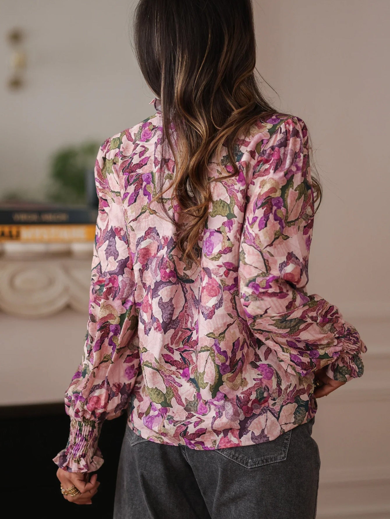 Stylish Minimalist And Relaxed Fit Long Sleeve Top For Women