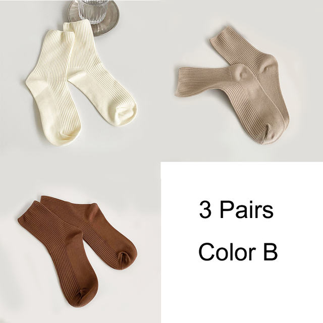 Women's Double Needle Vertical Strip Solid Color Medium Tube Pile Socks