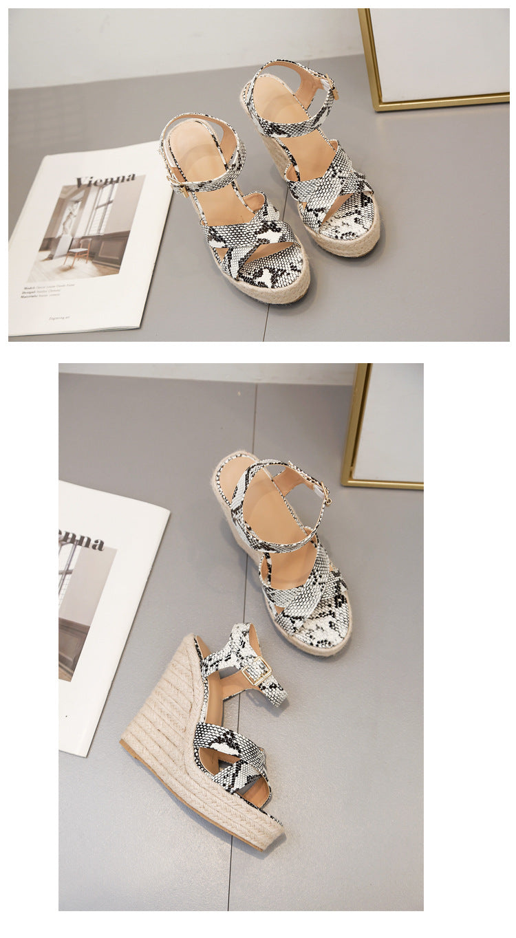 Wild Snake Print Hemp Rope Personality Comfortable Large Size 35-42 Sandals