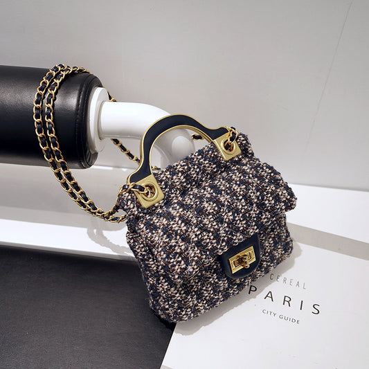 Checkerboard Plush Diagonal Chain Bag Girl