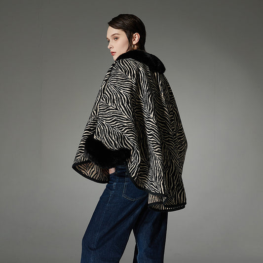 Autumn And Winter Pattern Black Fur Collar Shawl