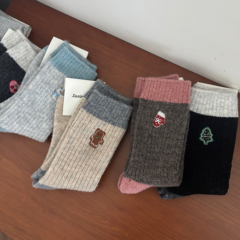 Cute Retro Embroidered Christmas Wool Mid-Calf Socks