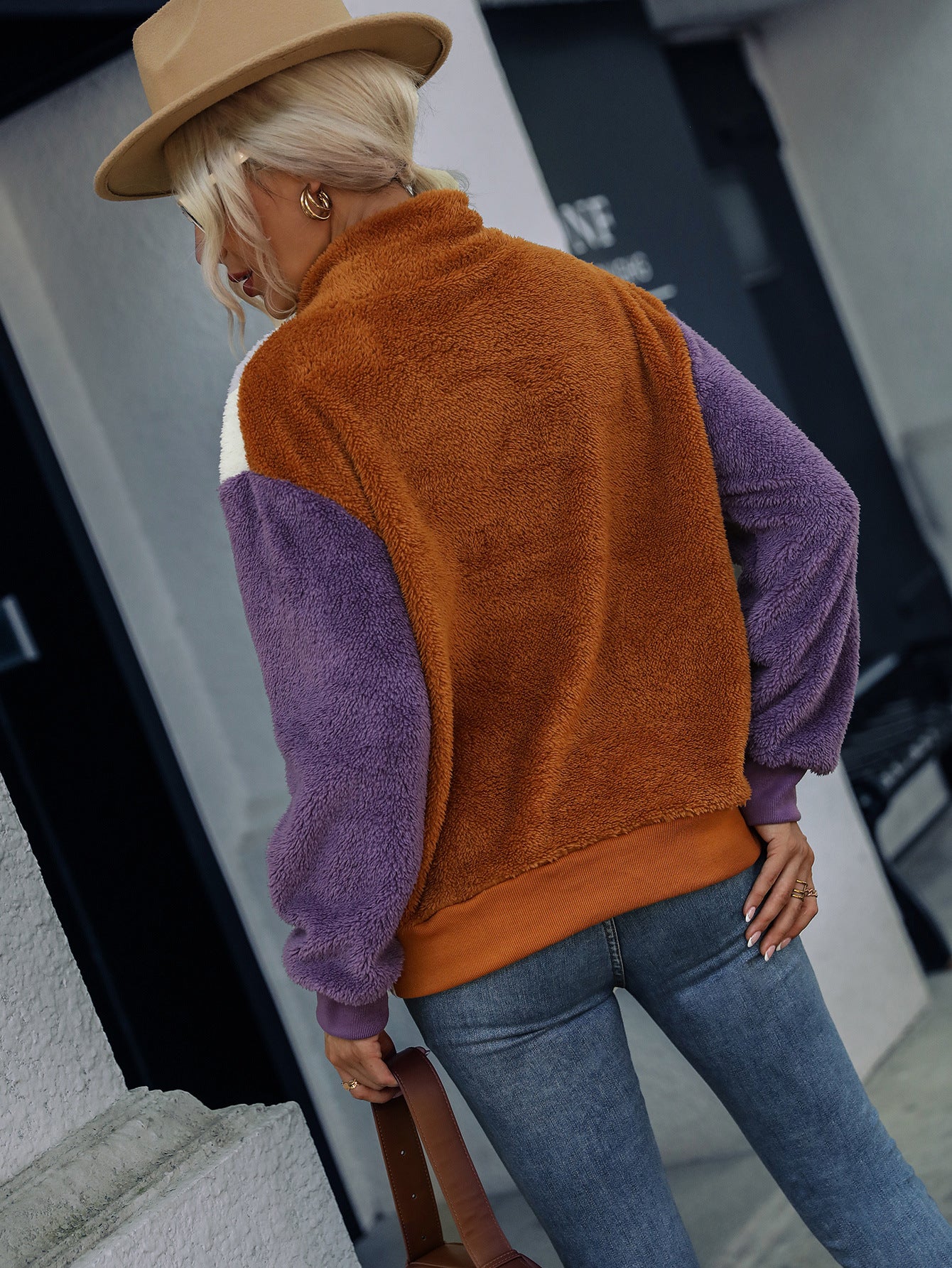 Ladies New Round Neck Long Sleeve Pullover Loose Plush Sweater