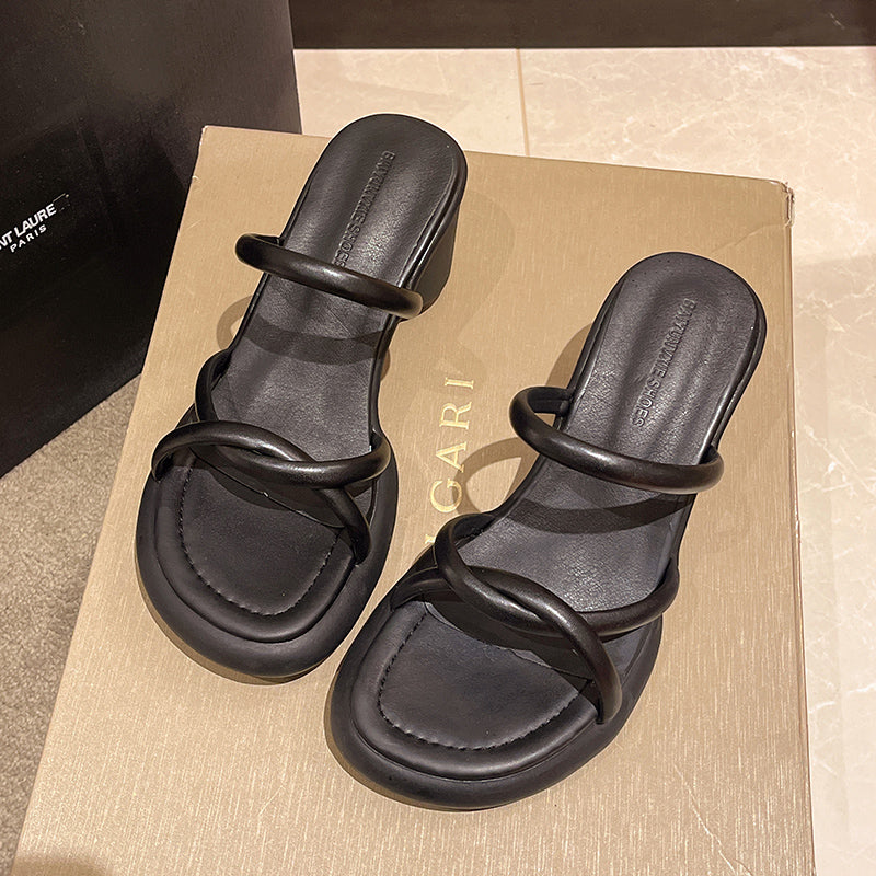 Chic Retro French Niche Heels