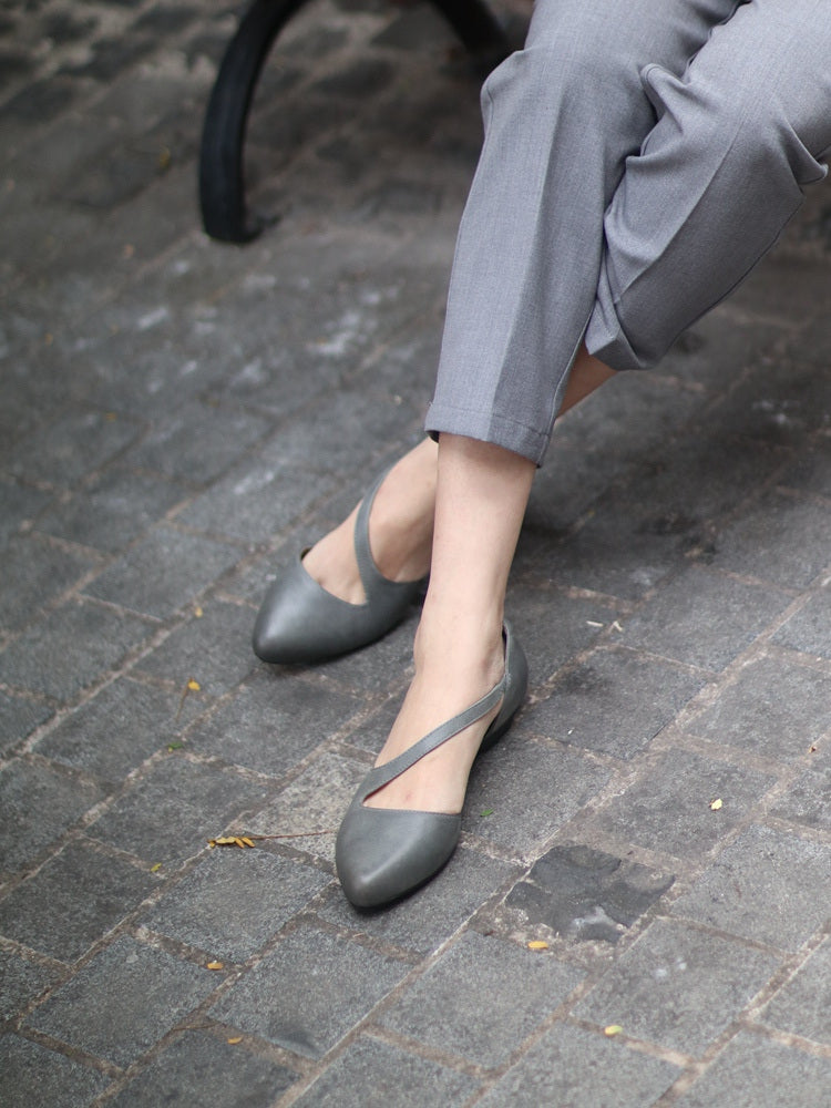 Women's Pointed Toe Slanted Flat Hollow Vintage Leather Sandals