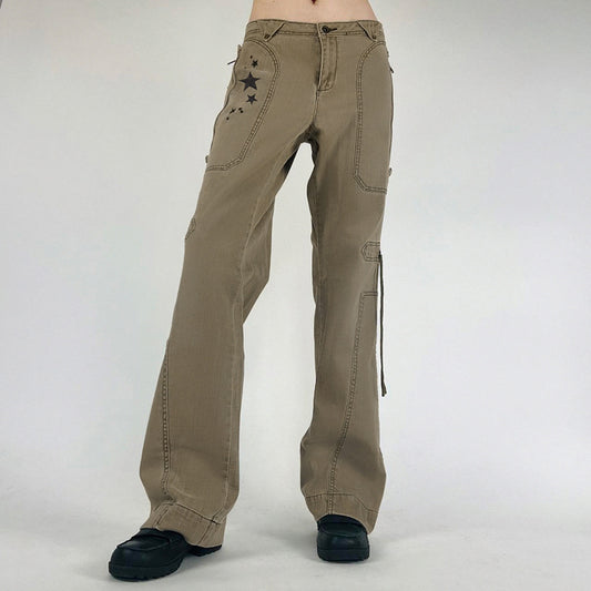 Pigemoderigtige stjerneprintede jeans med reb og bånd