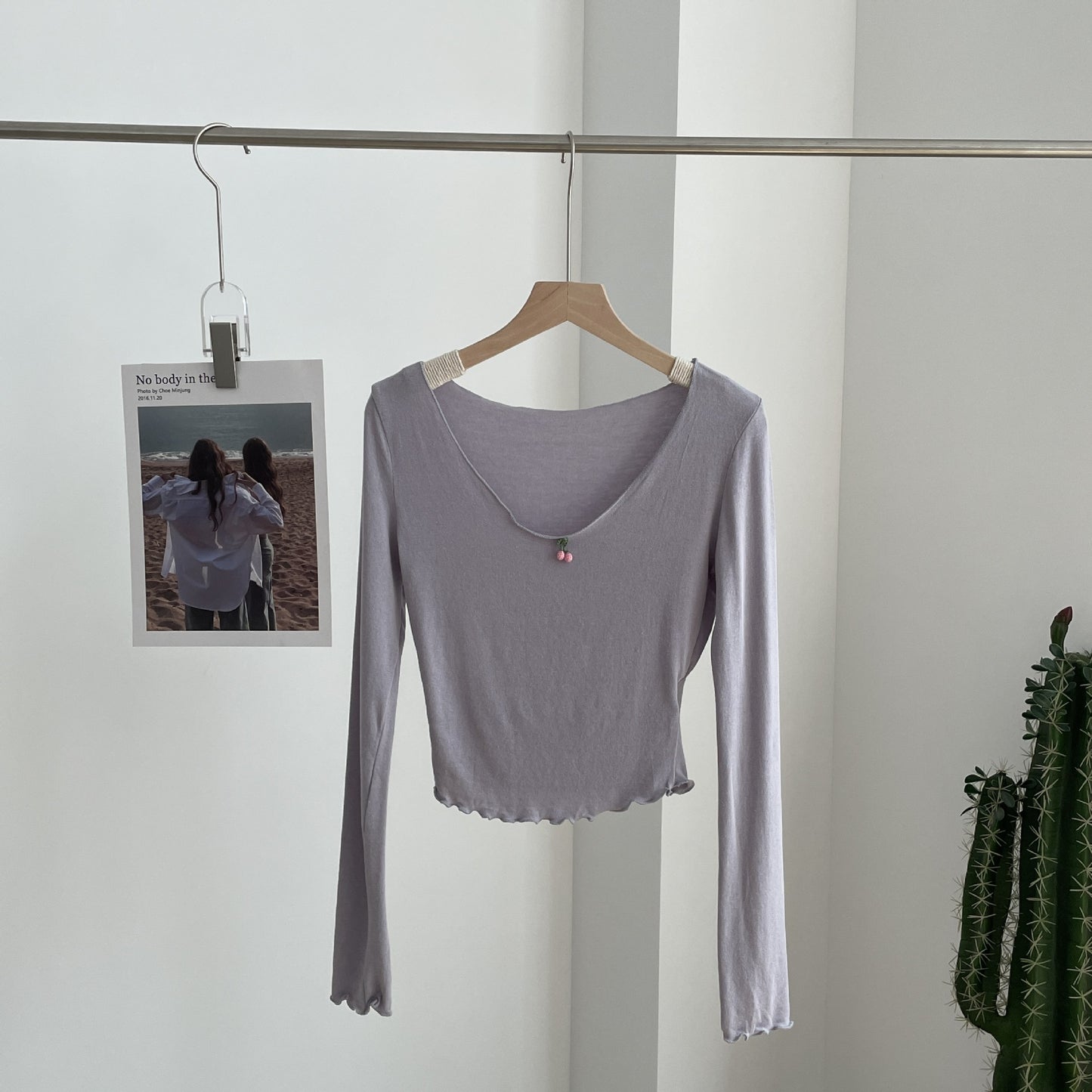 Women's Pure Desire Soft Waxy Cherry Fungus Edge Long Sleeve