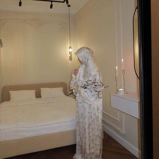 Stylish And Flowing Printed Skirt For Muslim Women In The Middle East