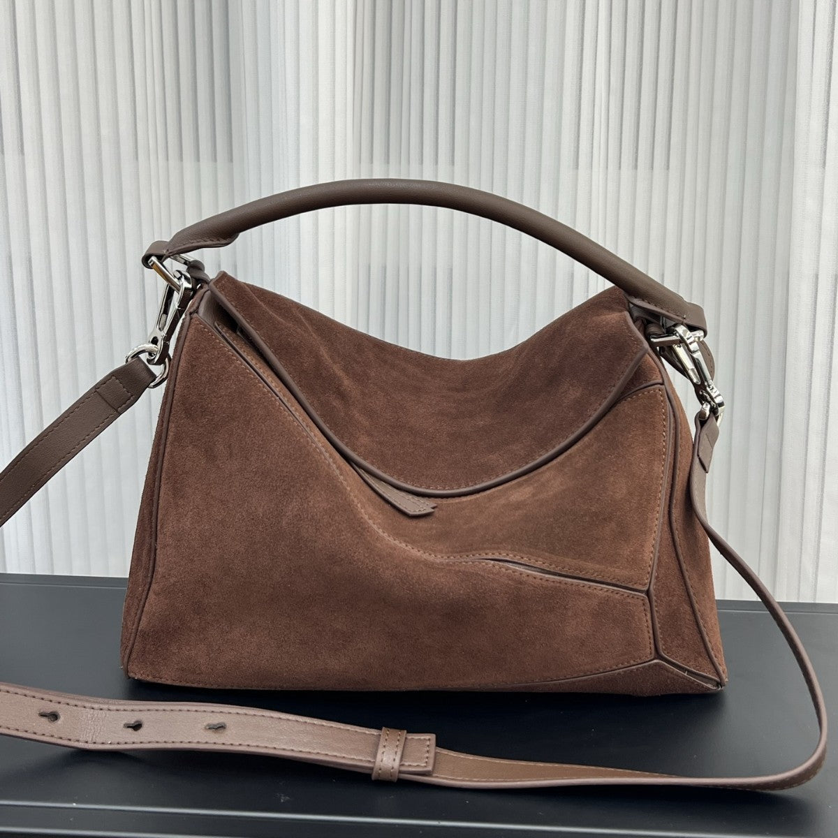 Suede Tote Bag With A Large Capacity